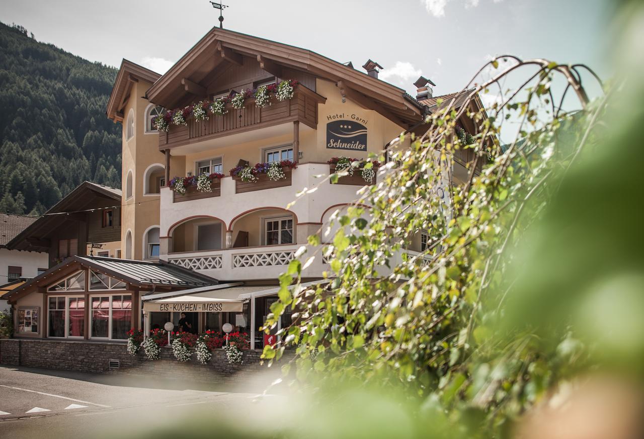 Hotel Garni Schneider Lutago Dış mekan fotoğraf